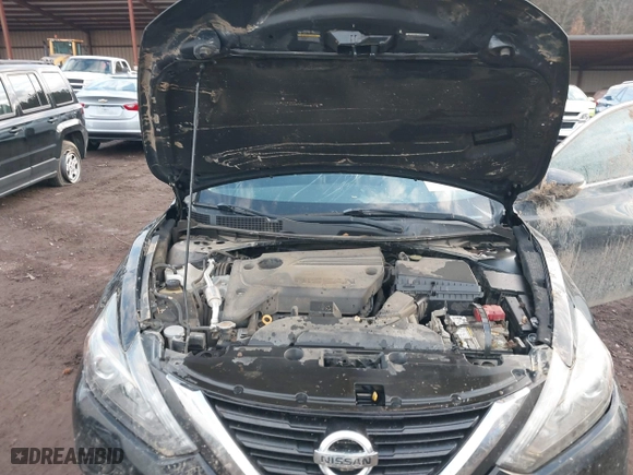 2018 Nissan Altima 2.5 SV with VIN 1N4AL3AP0JC213450, listed as a IAAI auction lot 41111131 with 94,132 mi miles. Bid and sale history available at carsss.com. Image 10.