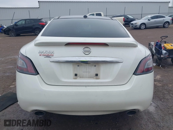 2014 Nissan Maxima SV z VIN 1N4AA5AP3EC483277, wystawiony jako IAAI lot #41497452 z przebiegiem 162 696 mil mil oraz . Historia ofert i sprzedaży dostępna na DreamBid. Obrazek 17.