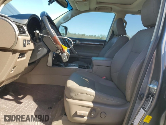 2019 Lexus GX 460 z VIN JTJBM7FX8K5221021, wystawiony jako Copart lot #48108505 z przebiegiem 61 427 mil mil oraz Szkody całkowita. Historia ofert i sprzedaży dostępna na DreamBid. Obrazek 7.