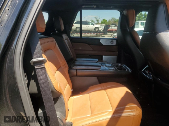 2018 Lincoln Navigator Reserve with VIN 5LMJJ2LTXJEL10513, listed as a Copart auction lot 56628105 with 64,799 mi miles and Salvage title. Bid and sale history available at DreamBid. Image 11.