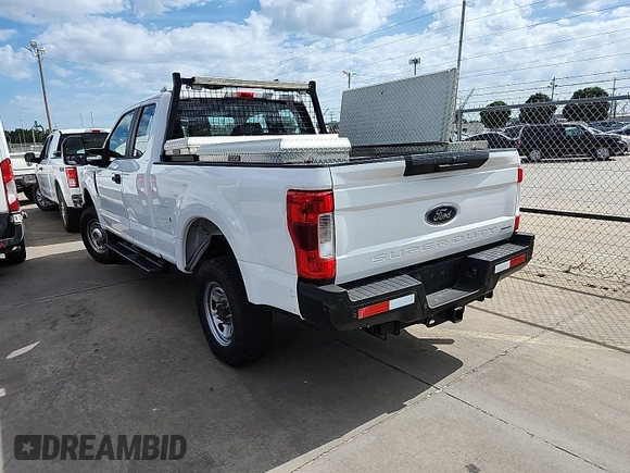 2019 Ford F-250 XL with VIN 1FT7X2B62KEE27421, listed as a IAAI auction lot 42875164 with 143,483 mi miles and . Bid and sale history available at DreamBid. Image 20.
