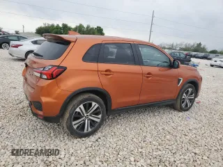 2023 Mitsubishi Outlander ES z VIN JA4ARUAU0PU003805, wystawiony jako Copart lot #51379965 z przebiegiem 63 263 mil mil oraz Szkoda całkowita • Salvage title. Historia ofert i sprzedaży dostępna na DreamBid. Obrazek 3.