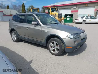 2007 BMW X3 3.0si with VIN WBXPC93467WF10021, listed as a IAAI auction lot 42009265 with 163,422 mi miles. Bid and sale history available at carsss.com. Image 1.