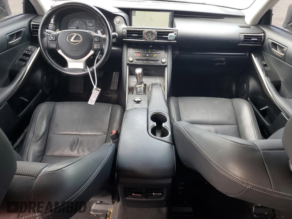 2017 Lexus IS 200t z VIN JTHBA1D23H5058334, wystawiony jako Copart lot #55721445 z przebiegiem 95 600 mil mil oraz Szkoda całkowita • Salvage title. Historia ofert i sprzedaży dostępna na DreamBid. Obrazek 8.