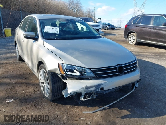 2016 Volkswagen Jetta Sedan 1.8T SEL with VIN 3VWL07AJ0GM313695, listed as a IAAI auction lot 41523515 with 94,212 mi miles. Bid and sale history available at carsss.com. Image 6.