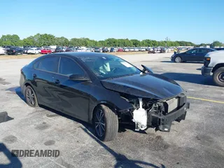 2022 Kia Forte LXS z VIN 3KPF24AD2NE439180, wystawiony jako IAAI lot #41830086 z przebiegiem 39 128 mil mil oraz . Historia ofert i sprzedaży dostępna na DreamBid. Obrazek 1.