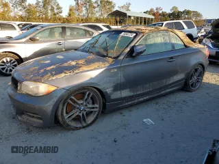2013 BMW 1 Series 135i with VIN WBAUN7C56DVM27658, listed as a Copart auction lot 75340724 with 0 mi miles and Salvage Title. Bid and sale history available at carsss.com. Image 1.