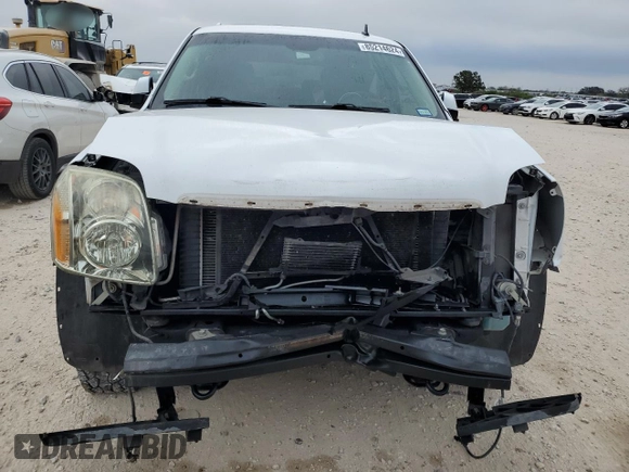 2011 GMC Yukon Denali with VIN 1GKS1EEF7BR400706, listed as a Copart auction lot 85214624 with 326,949 mi miles and Salvage Title. Bid and sale history available at carsss.com. Image 5.