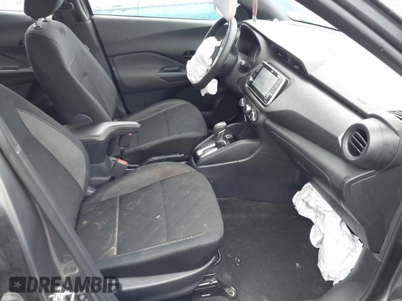 2020 Nissan Kicks S with VIN 3N1CP5BV5LL495563, listed as a IAAI auction lot 41977335 with 76,457 mi miles and . Bid and sale history available at carsss.com. Image 5.