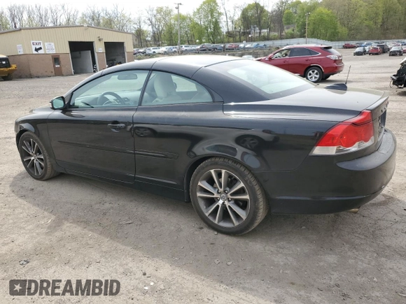 2010 Volvo C70 with VIN YV1672MC4AJ093259, listed as a Copart auction lot 54102895 with 151,914 mi miles and Clean Title. Bid and sale history available at carsss.com. Image 2.