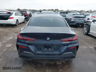 2021 BMW 8 Series M850i with VIN WBAGV8C03MCG68700, listed as a IAAI auction lot 41684696 with 18,516 mi miles. Bid and sale history available at carsss.com. Image 16.