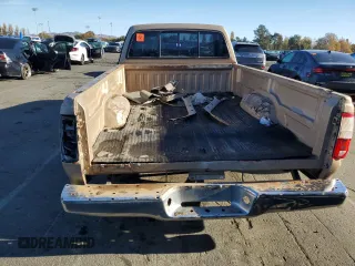 1993 Toyota T100 z VIN JT4VD20C5P0005978, wystawiony jako Copart lot #80282574 z przebiegiem Nie podano mil oraz Szkoda całkowita • Salvage title. Historia ofert i sprzedaży dostępna na DreamBid. Obrazek 6.