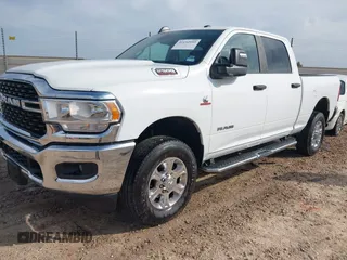 2024 Ram 2500 Big Horn with VIN 3C6UR5DL0RG339978, listed as a IAAI auction lot 42152955 with 20,104 mi miles. Bid and sale history available at carsss.com. Image 17.