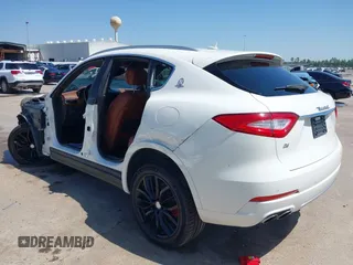 2019 Maserati Levante GranLusso z VIN ZN661XUL4KX319060, wystawiony jako IAAI lot #41823485 z przebiegiem 126 815 mil mil oraz . Historia ofert i sprzedaży dostępna na DreamBid. Obrazek 3.
