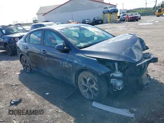 2021 Kia Forte LXS z VIN 3KPF24AD7ME266867, wystawiony jako IAAI lot #41986349 z przebiegiem 93 358 mil mil oraz . Historia ofert i sprzedaży dostępna na DreamBid. Obrazek 1.