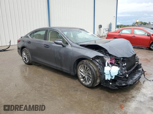 2024 Lexus ES 300h Luxury с VIN 58AEA1C13RU049460, выставлен на аукционе Copart как лот 56196505 с пробегом 8 319 миль миль и Списание • Salvage title. История ставок и продаж доступна на DreamBid. Изображение 4.
