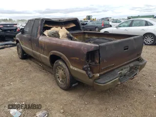 2001 GMC Sonoma SLS w/1SH Pkg with VIN 1GTDT19W418197604, listed as a Copart auction lot 66607874 with 0 mi miles and Salvage Title. Bid and sale history available at carsss.com. Image 2.