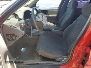 1996 Chevrolet Corsica z VIN 1G1LD5547TY266513, wystawiony jako Copart lot #55221524 z przebiegiem 287 219 mil mil oraz Szkody całkowita. Historia ofert i sprzedaży dostępna na DreamBid. Obrazek 7.
