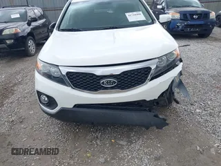 2012 Kia Sorento LX with VIN 5XYKTDA20CG210698, listed as a IAAI auction lot 41728400 with 80,463 mi miles. Bid and sale history available at carsss.com. Image 6.