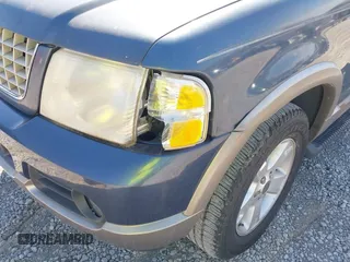2002 Ford Explorer Eddie Bauer z VIN 1FMZU74E82UA41218, wystawiony jako IAAI lot #41890862 z przebiegiem 230 201 mil mil oraz . Historia ofert i sprzedaży dostępna na DreamBid. Obrazek 6.