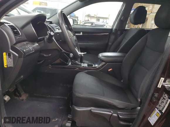 2015 Kia Sorento LX with VIN 5XYKTDA74FG633879, listed as a Copart auction lot 54221455 with 181,577 mi miles and Clean Title. Bid and sale history available at carsss.com. Image 7.