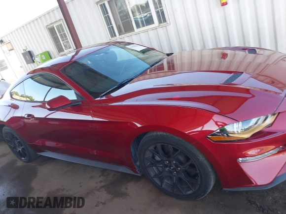 2019 Ford Mustang EcoBoost z VIN 1FA6P8TH6K5186130, wystawiony jako IAAI lot #42324251 z przebiegiem 82 674 mil mil oraz . Historia ofert i sprzedaży dostępna na DreamBid. Obrazek 14.