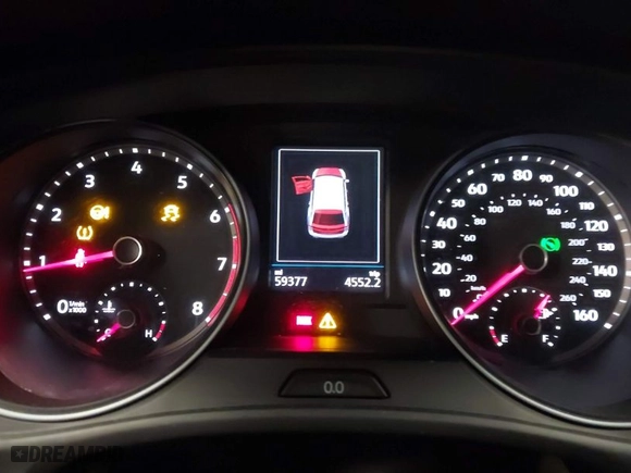 2019 Volkswagen Atlas 3.6L V6 SE with VIN 1V2LR2CAXKC599542, listed as a IAAI auction lot 41628588 with 59,377 mi miles. Bid and sale history available at carsss.com. Image 7.