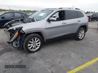 2017 Jeep Cherokee Limited with VIN 1C4PJMDS4HW613200, listed as a IAAI auction lot 41638978 with 81,356 mi miles. Bid and sale history available at carsss.com. Image 18.