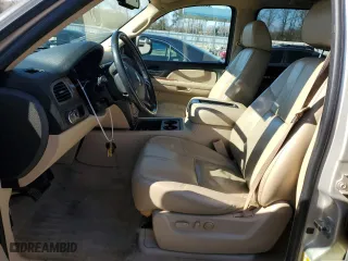 2007 Chevrolet Suburban LT with VIN 1GNFC16007R274939, listed as a Copart auction lot 88942865 with 240,905 mi miles and Salvage Title. Bid and sale history available at carsss.com. Image 7.