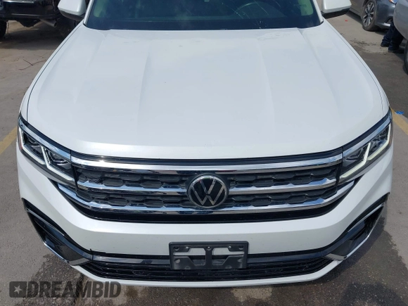 2022 Volkswagen Atlas SEL R-Line z VIN 1V2AR2CA7NC550648, wystawiony jako IAAI lot #41974370 z przebiegiem 48 378 mil mil oraz . Historia ofert i sprzedaży dostępna na DreamBid. Obrazek 17.