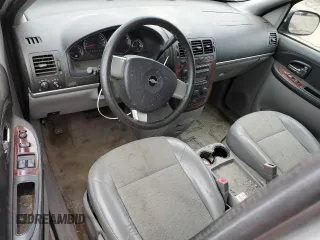 2006 Chevrolet Uplander 3LT with VIN 1GNDV33L06D184620, listed as a Copart auction lot 43570615 with 210,786 mi miles and Salvage Title. Bid and sale history available at DreamBid. Image 8.