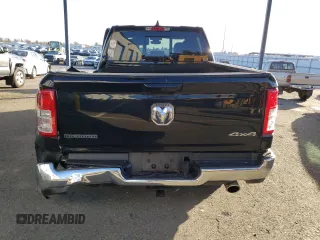 2022 Ram 1500 Big Horn z VIN 1C6SRFMT1NN327594, wystawiony jako Copart lot #41507315 z przebiegiem 52 343 mil mil oraz Szkoda całkowita • Salvage title. Historia ofert i sprzedaży dostępna na DreamBid. Obrazek 6.