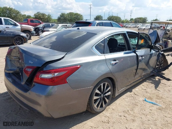 2018 Nissan Altima 2.5 S with VIN 1N4AL3AP3JC253358, listed as a IAAI auction lot 40384009 with 168,921 mi miles. Bid and sale history available at carsss.com. Image 4.