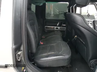 2019 Mercedes-Benz G 63 AMG z VIN WDCYC7HJ4KX309040, wystawiony jako Copart lot #50767015 z przebiegiem Nie podano mil oraz Szkody całkowita. Historia ofert i sprzedaży dostępna na DreamBid. Obrazek 11.