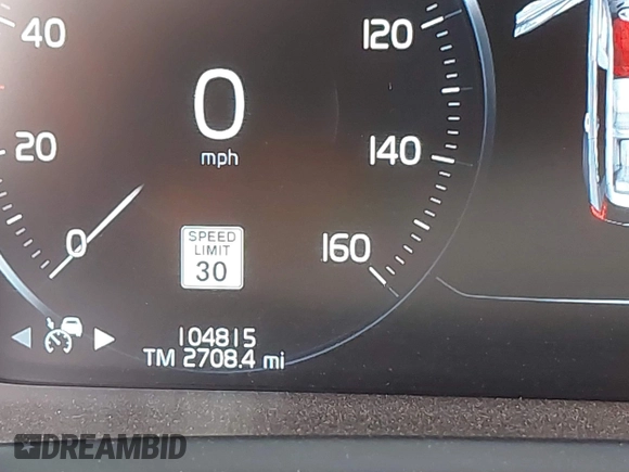 2016 Volvo XC90 T6 Inscription with VIN YV4A22PL6G1035900, listed as a IAAI auction lot 41740050 with 104,815 mi miles. Bid and sale history available at carsss.com. Image 15.