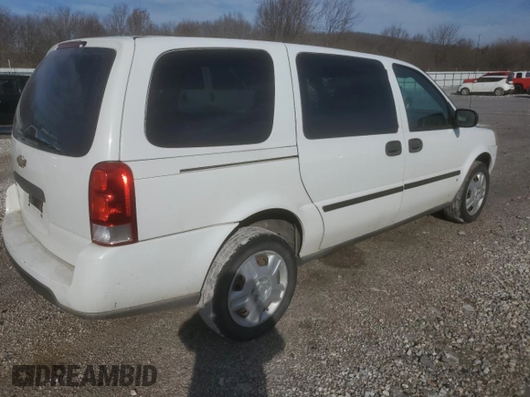 2006 Chevrolet Uplander with VIN 1GNDV13L16D174943, listed as a Copart auction lot 45292525 with 125,652 mi miles and Salvage Title. Bid and sale history available at DreamBid. Image 3.