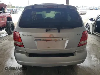 2005 Kia Sorento LX with VIN KNDJC733855449656, listed as a Copart auction lot 52234685 with 114,398 mi miles and Salvage Title. Bid and sale history available at carsss.com. Image 6.