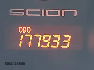 2011 Scion tC z VIN JTKJF5C76B3012480, wystawiony jako IAAI lot #42063298 z przebiegiem 177 933 mil mil oraz . Historia ofert i sprzedaży dostępna na DreamBid. Obrazek 15.