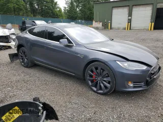 2016 Tesla Model S 90D with VIN 5YJSA1E42GF123351, listed as a Copart auction lot 63867265 with Not provided miles and Salvage title. Bid and sale history available at DreamBid. Image 4.