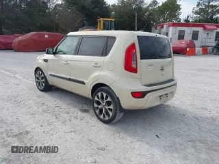 2013 Kia Soul ! with VIN KNDJT2A6XD7553147, listed as a IAAI auction lot 41505780 with 73,124 mi miles. Bid and sale history available at carsss.com. Image 3.