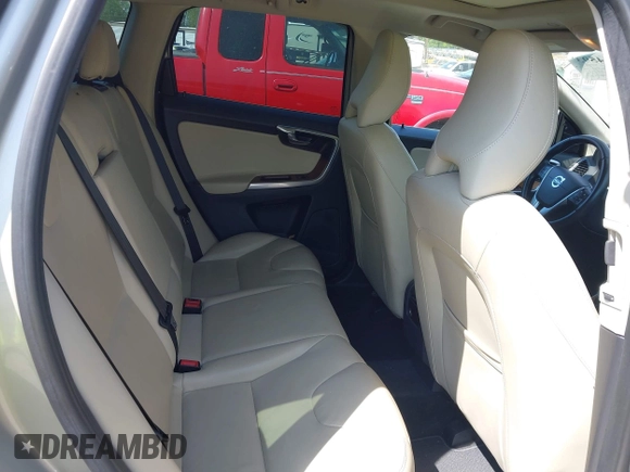 2017 Volvo XC60 Inscription z VIN YV449MRU5H2009231, wystawiony jako IAAI lot #42054593 z przebiegiem 127 937 mil mil oraz . Historia ofert i sprzedaży dostępna na DreamBid. Obrazek 8.