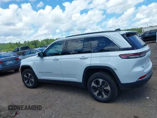 2024 Jeep Grand Cherokee with VIN 1C4RJYB67RC120412, listed as a IAAI auction lot 42732404 with 25,819 mi miles and . Bid and sale history available at DreamBid. Image 14.