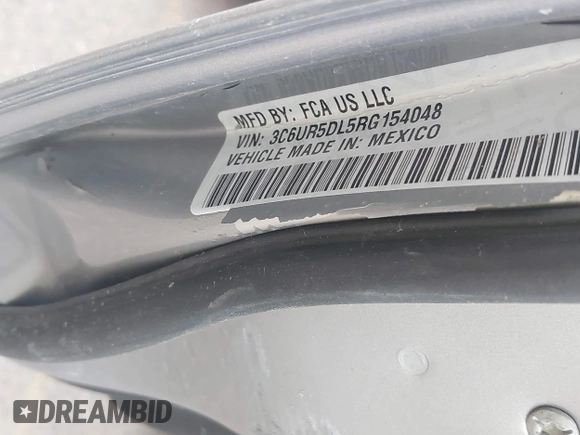 2024 Ram 2500 Big Horn with VIN 3C6UR5DL5RG154048, listed as a IAAI auction lot 42500524 with 41,177 mi miles and . Bid and sale history available at DreamBid. Image 9.