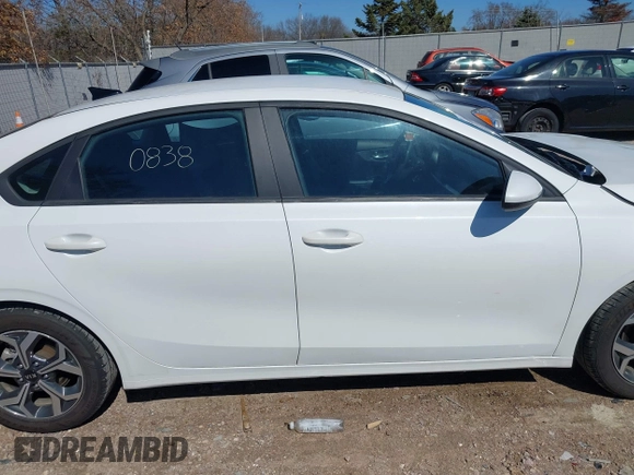 2021 Kia Forte LXS with VIN 3KPF24AD3ME396967, listed as a IAAI auction lot 41870838 with 10,046 mi miles and . Bid and sale history available at carsss.com. Image 13.