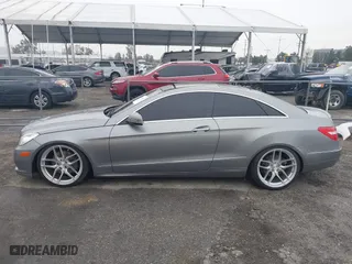 2011 Mercedes-Benz E-Class E 350 with VIN WDDKJ5GB6BF113516, listed as a IAAI auction lot 41735933 with 143,351 mi miles. Bid and sale history available at carsss.com. Image 14.