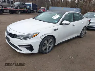 2020 Kia Optima LX with VIN 5XXGT4L3XLG399313, listed as a IAAI auction lot 41656479 with 82,960 mi miles. Bid and sale history available at carsss.com. Image 2.