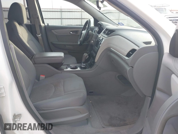 2014 Chevrolet Traverse LT with VIN 1GNKRGKD3EJ341442, listed as a IAAI auction lot 41848116 with 130,544 mi miles. Bid and sale history available at carsss.com. Image 5.