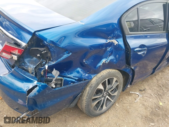 2015 Honda Civic Sedan EX with VIN 19XFB2F84FE020443, listed as a IAAI auction lot 42030422 with Not Provided miles. Bid and sale history available at carsss.com. Image 17.