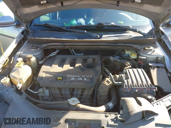 2014 Chrysler 200 LX with VIN 1C3CCBAB7EN209508, listed as a IAAI auction lot 41435883 with 271,090 mi miles. Bid and sale history available at carsss.com. Image 10.