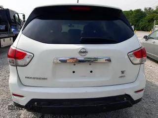 2016 Nissan Pathfinder S with VIN 5N1AR2MM9GC661579, listed as a Copart auction lot 63883934 with 147,497 mi miles and Salvage title. Bid and sale history available at DreamBid. Image 6.